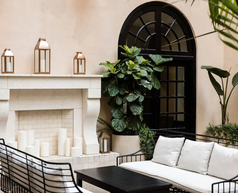 courtyard03